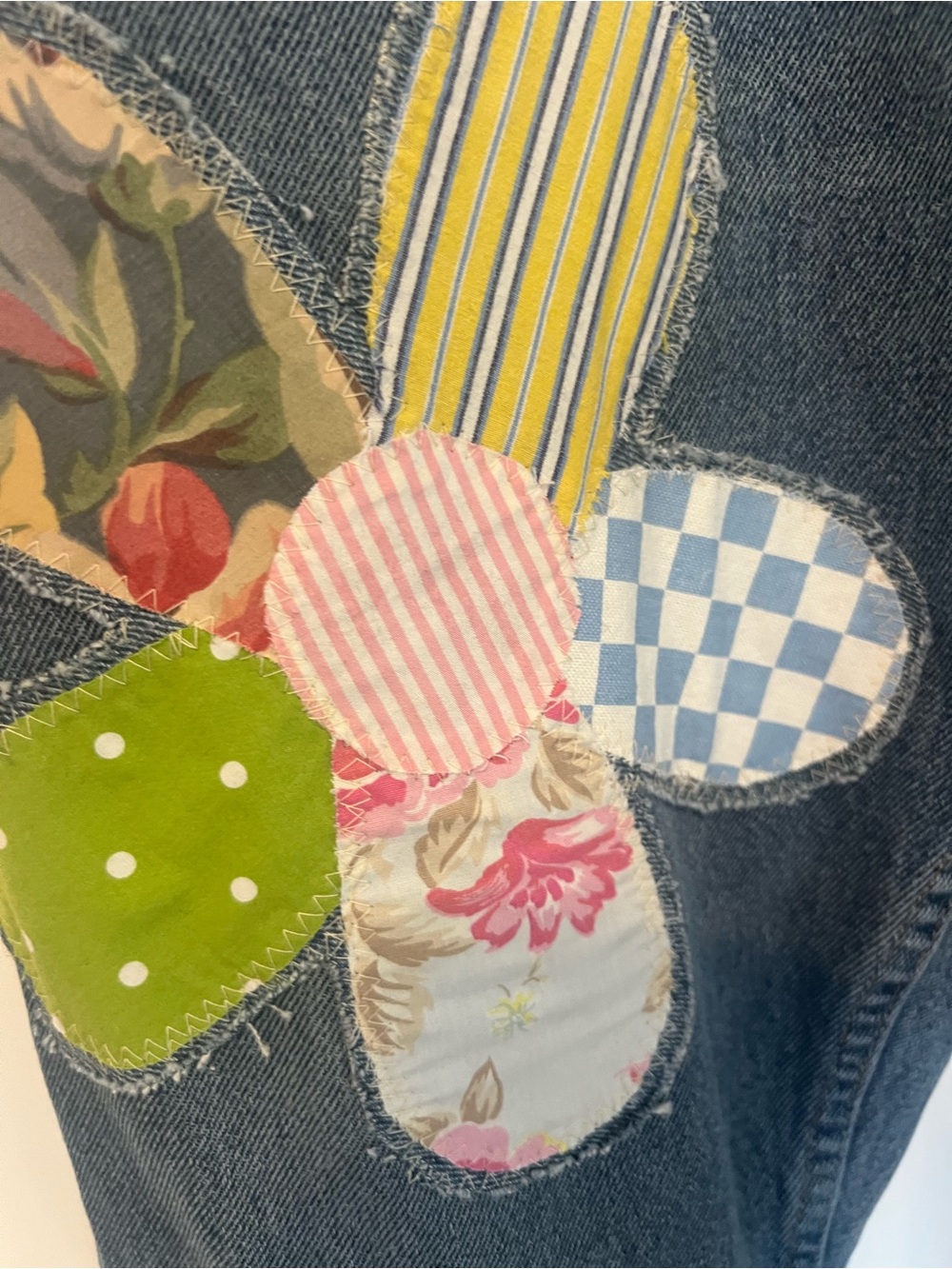 Upcycled Wrangler Blue Floral applique Patchwork Jeans - Picture 6 of 10